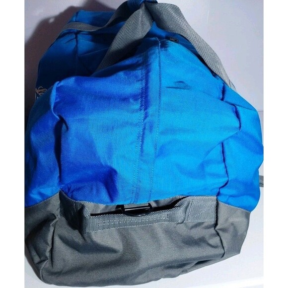 Cabela's Labatt Blue Extra Large Duffel Bag Gym Sports Camping Vacation Hunting - Picture 6 of 16
